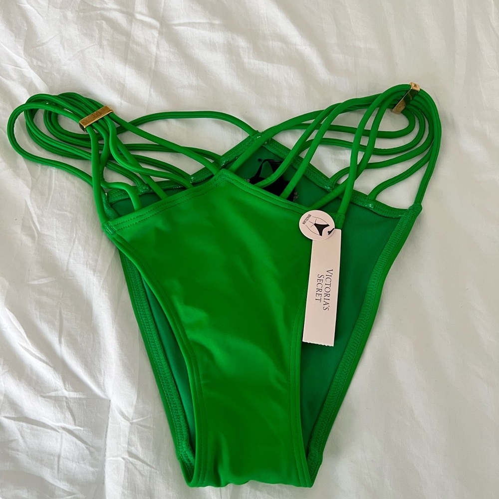 Victoria Secret Brazilian bathing suit bottom, size M in green - NWT